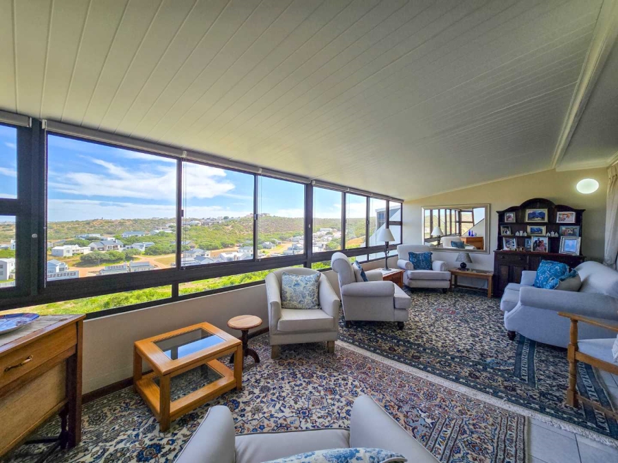 2 Bedroom Property for Sale in Stilbaai Wes Western Cape